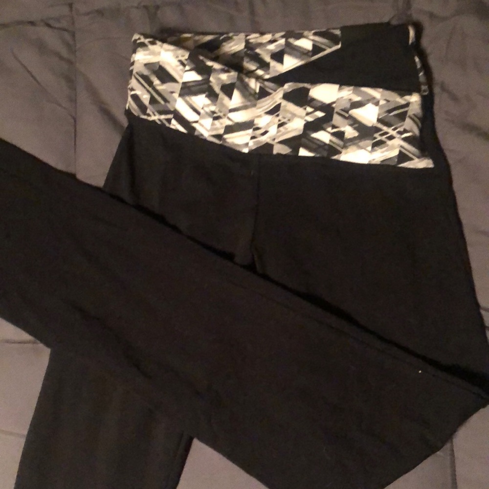 Victoria’s Secret yoga pants
